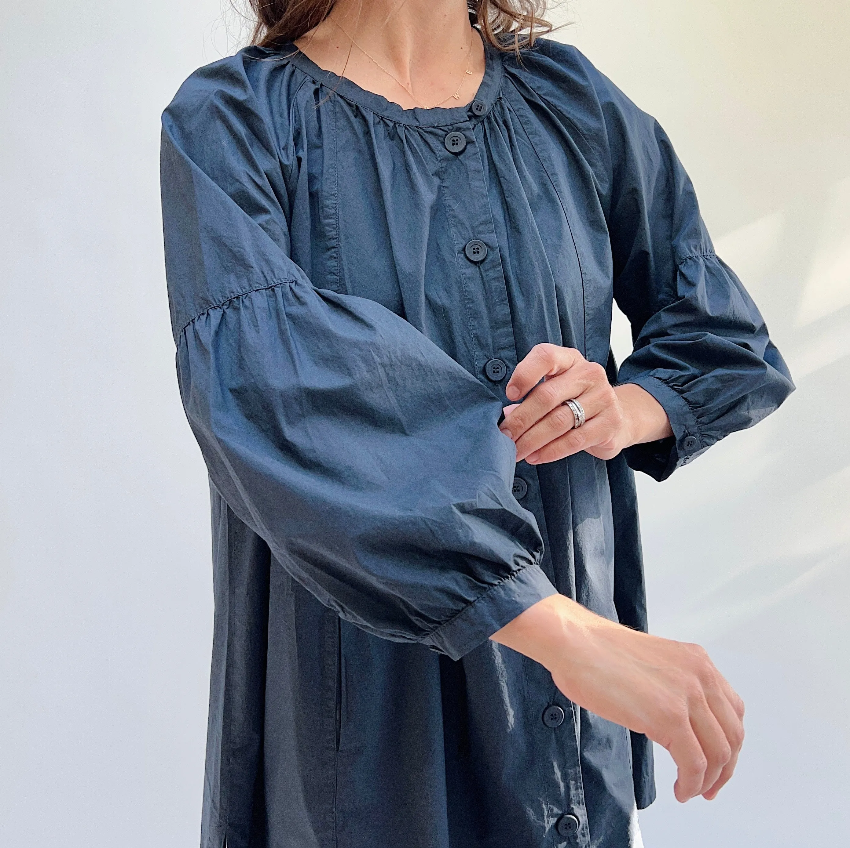 Baci | Balloon Sleeve Shirt in Navy