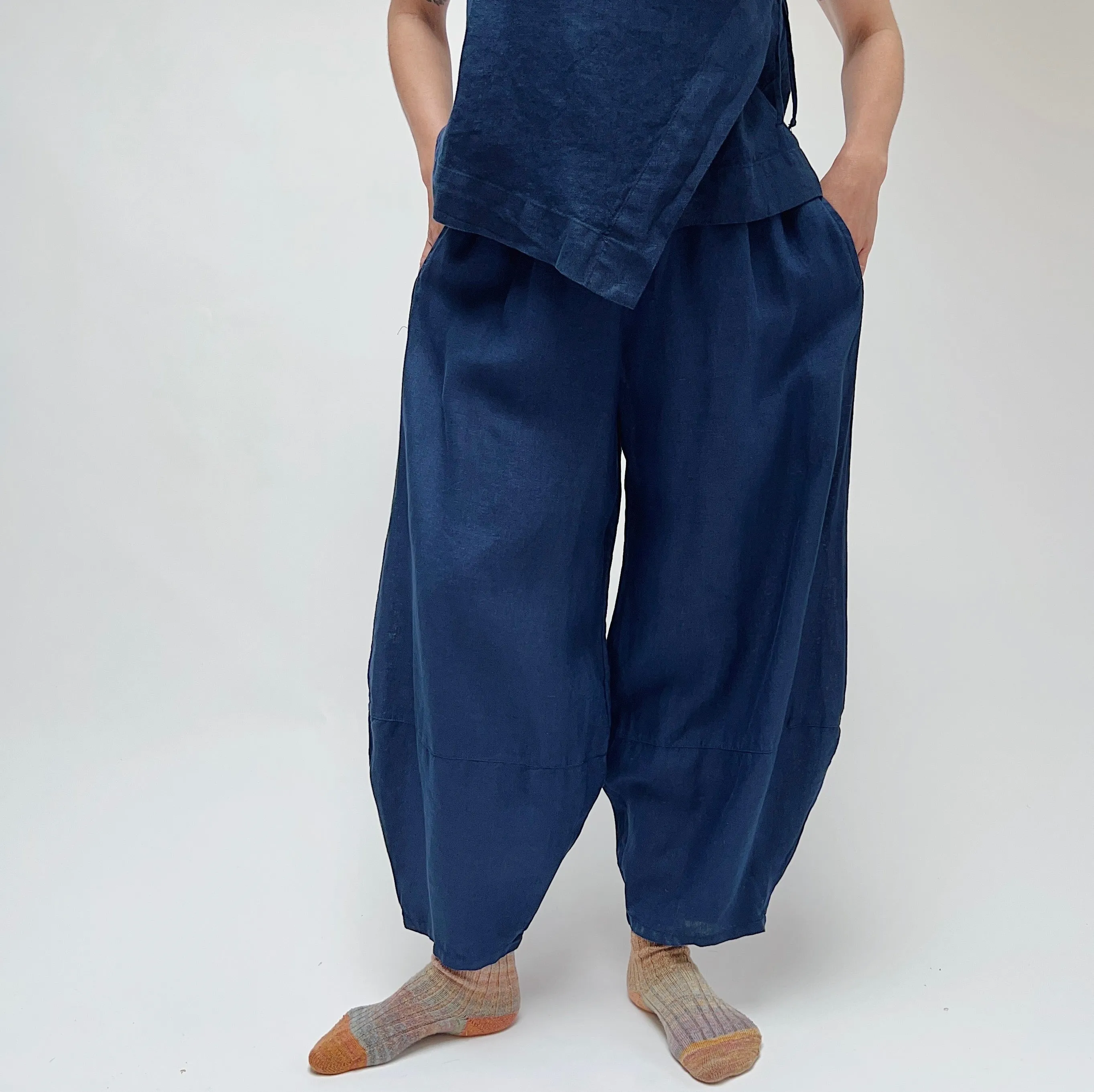 Bryn Walker | Linen Oliver Pant in Blueberry