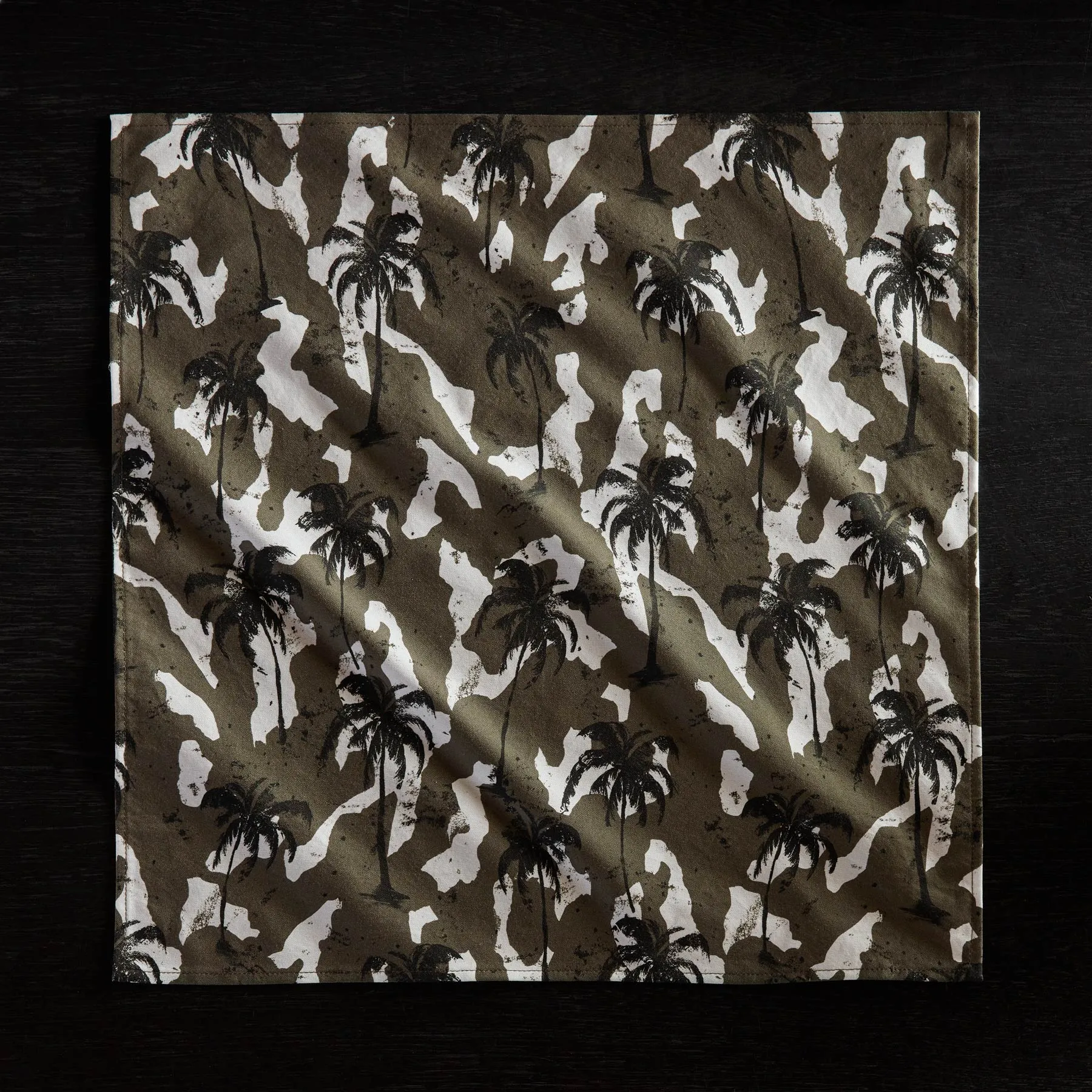 Camo Palm Print Table Napkin - Jungle