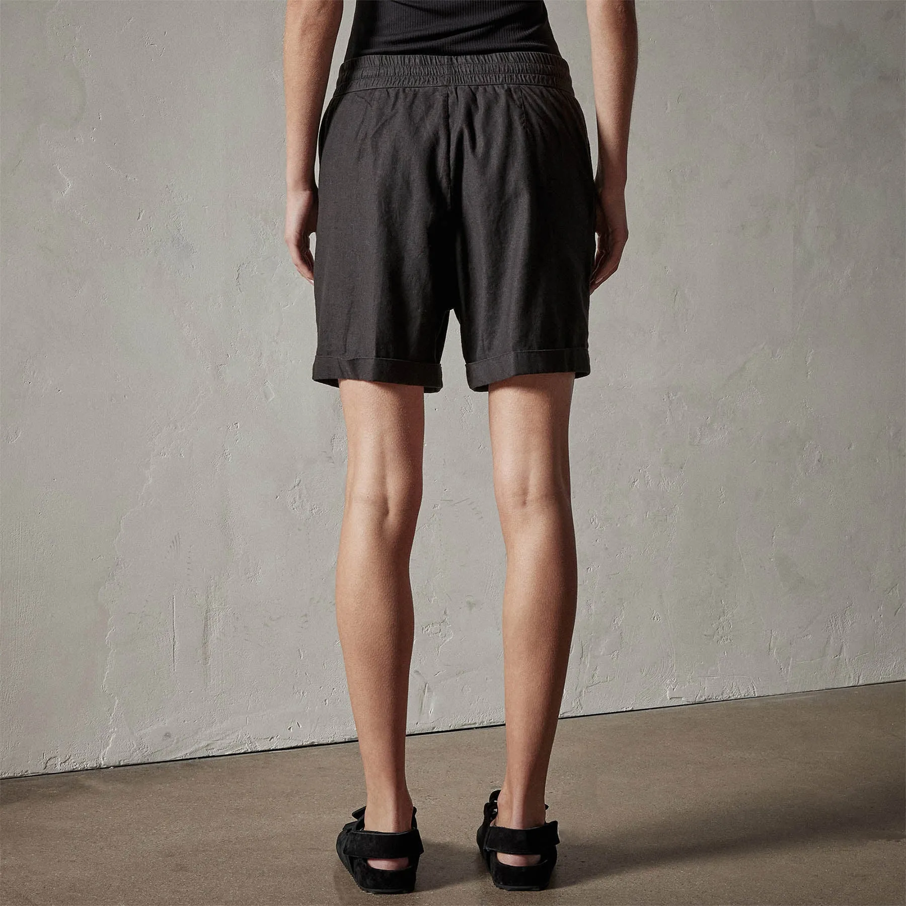 Canyon Linen Blend Short - Black