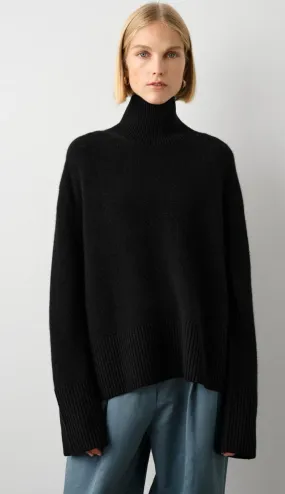 Cashmere Blend Rib Trim Standneck Sweater