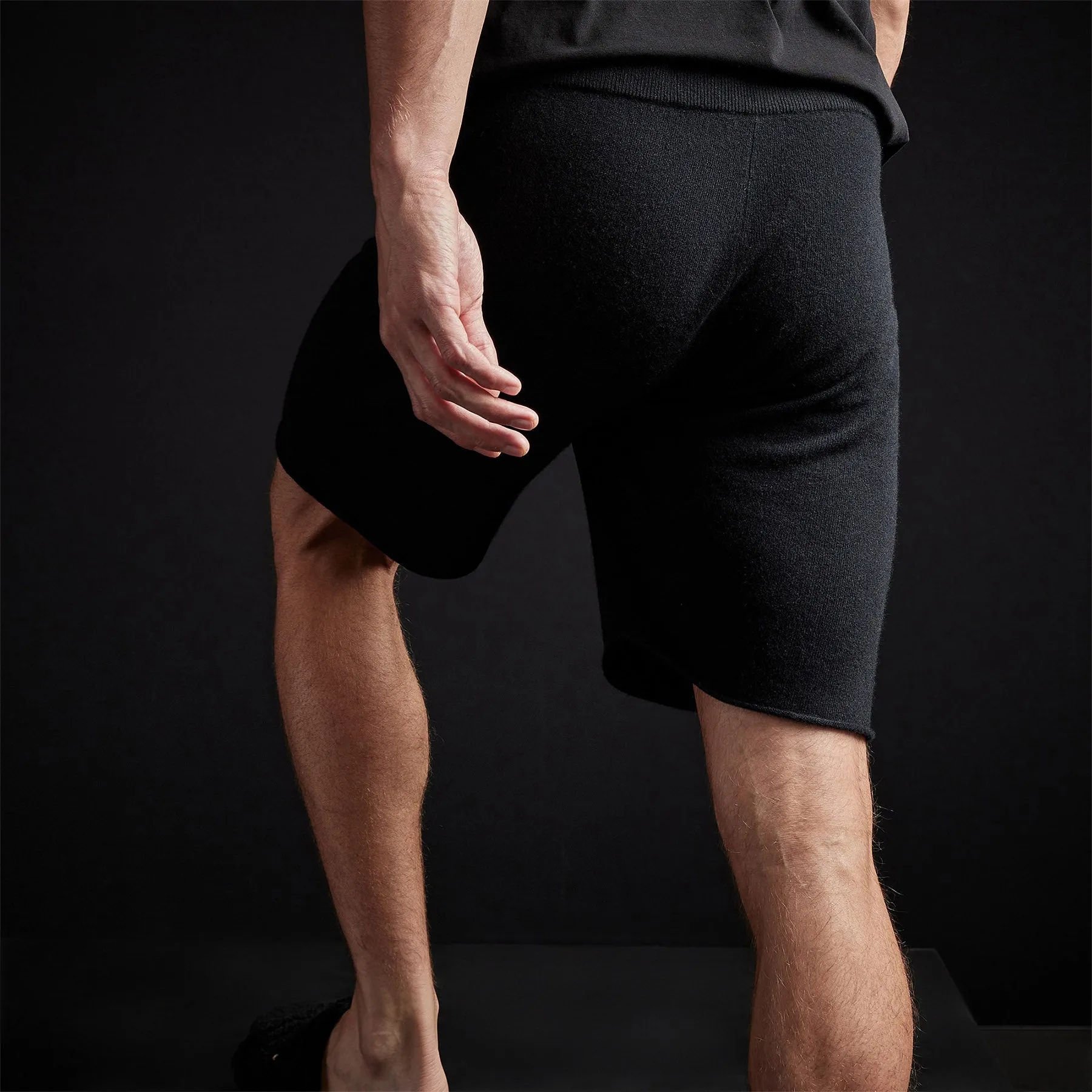 Cashmere Lounge Short - Black