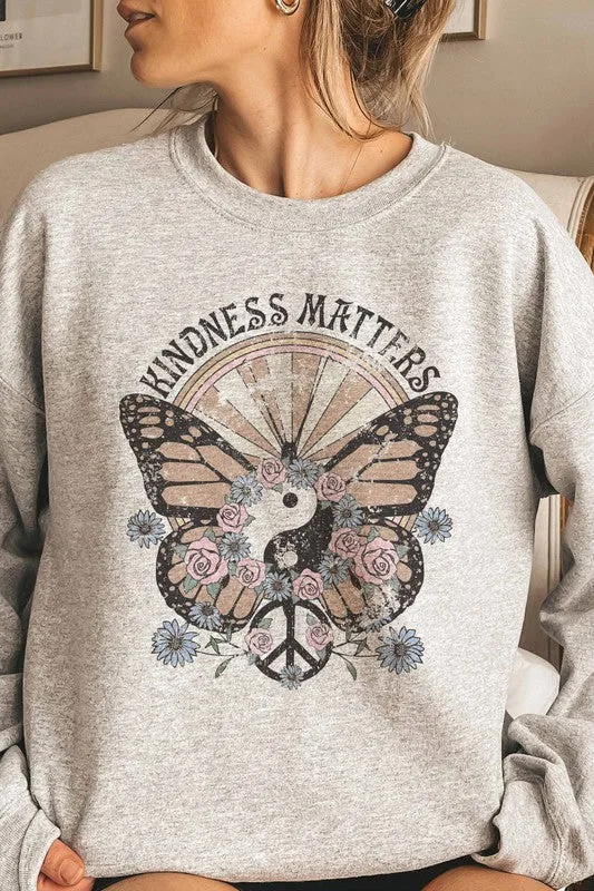 KINDNESS MATTERS GRAPHIC SWEATSHIRT