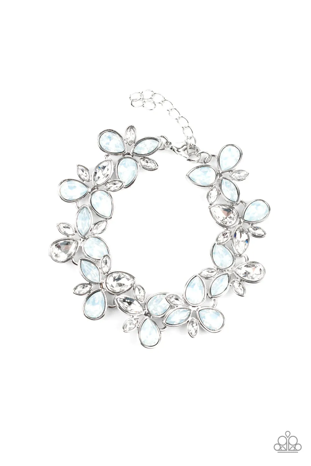 Paparazzi Accessories  - Ice Garden #B656 Peg - White Bracelet