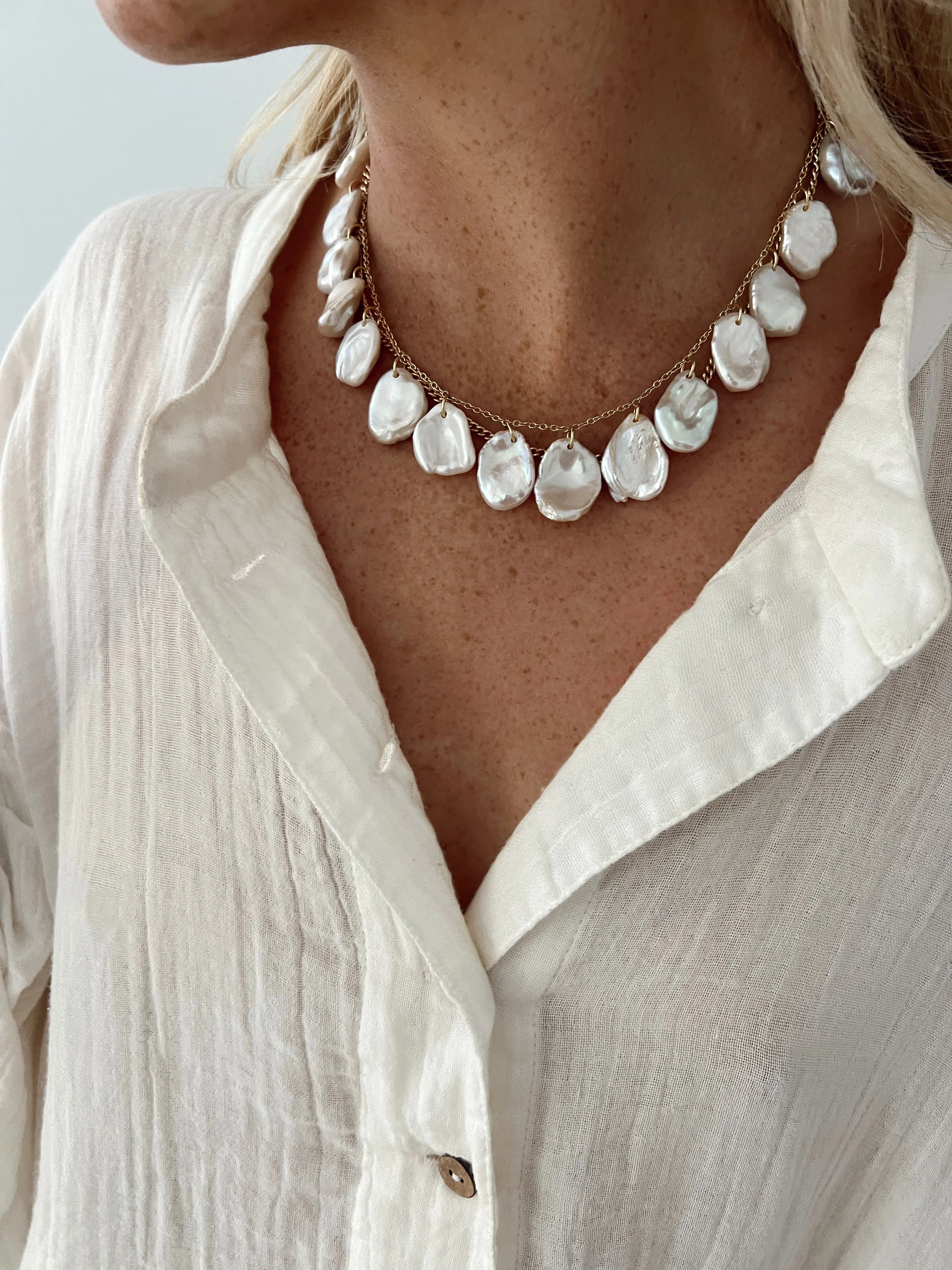 RAYA PEARL NECKLACE