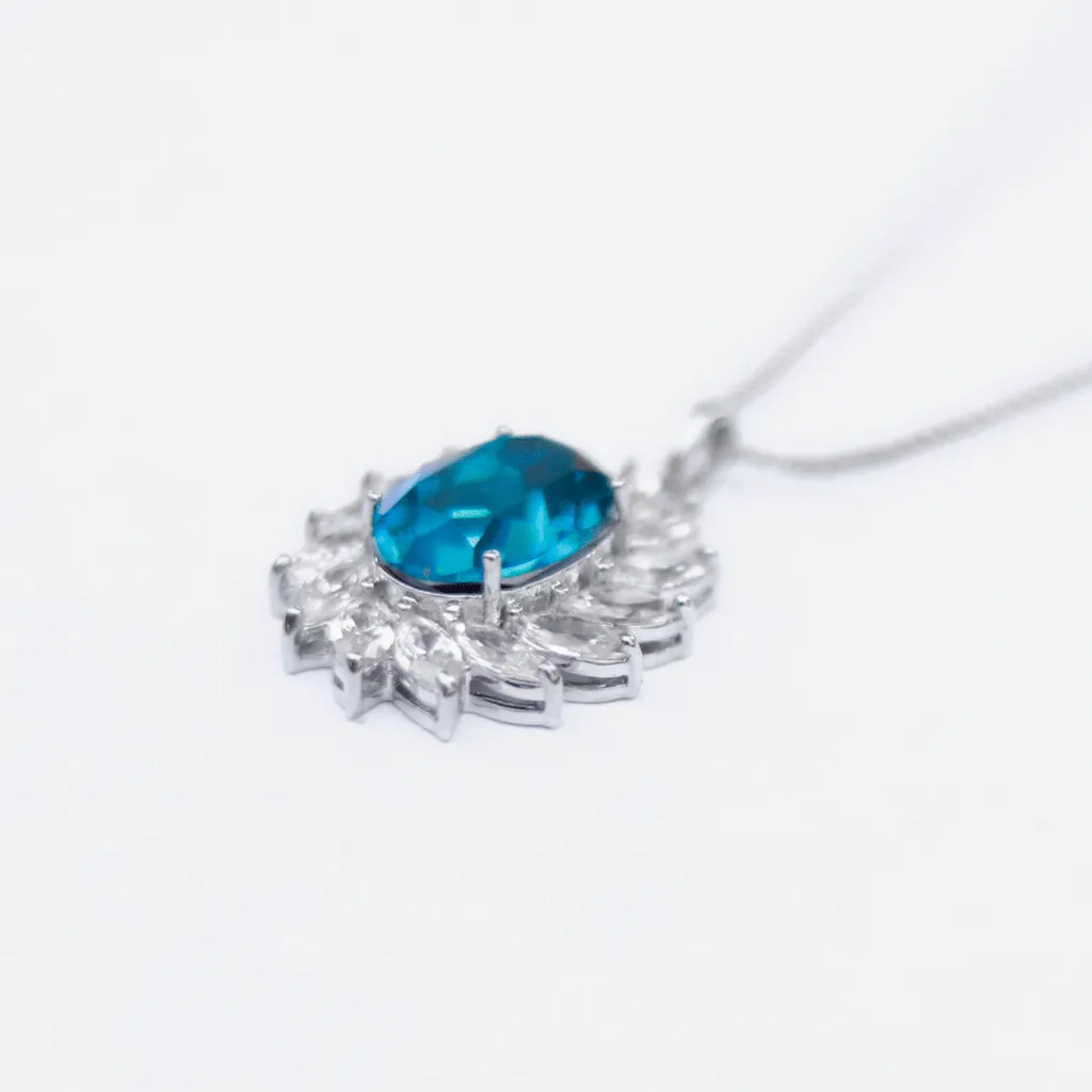 The queen aquamarine Swarovski crystal plated platinum necklace